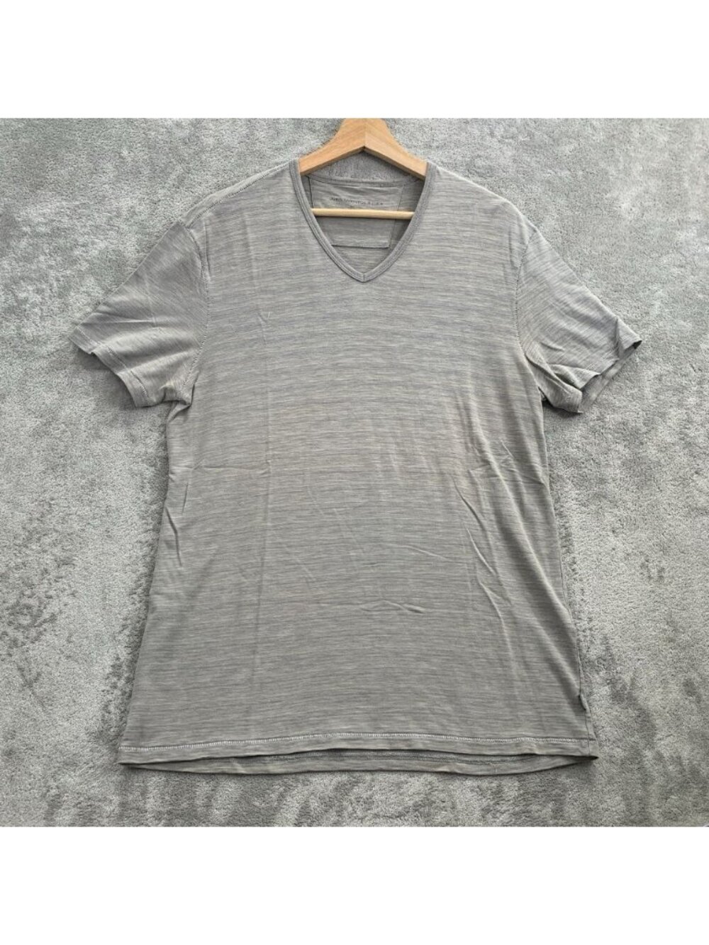 John Varvatos Shirt Mens Large V-Neck Short Sleeve Viscose Cotton Blend Preppy